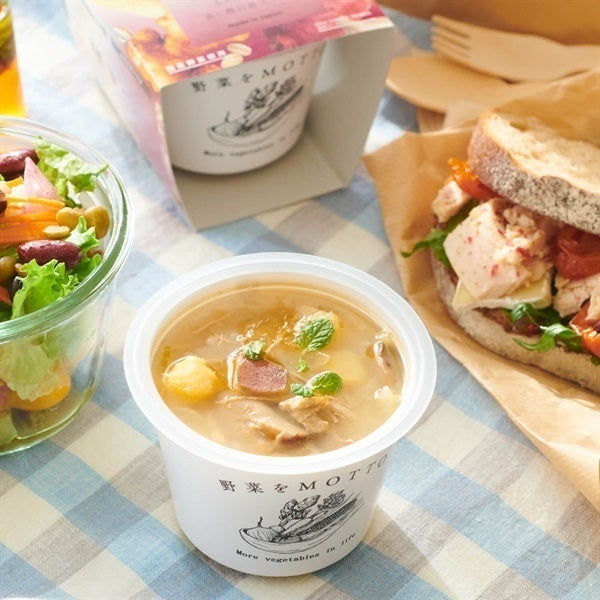 高知産「生姜」とごろっとさつま芋のもち麦入り蒸し鶏白湯スープ【定期便用】